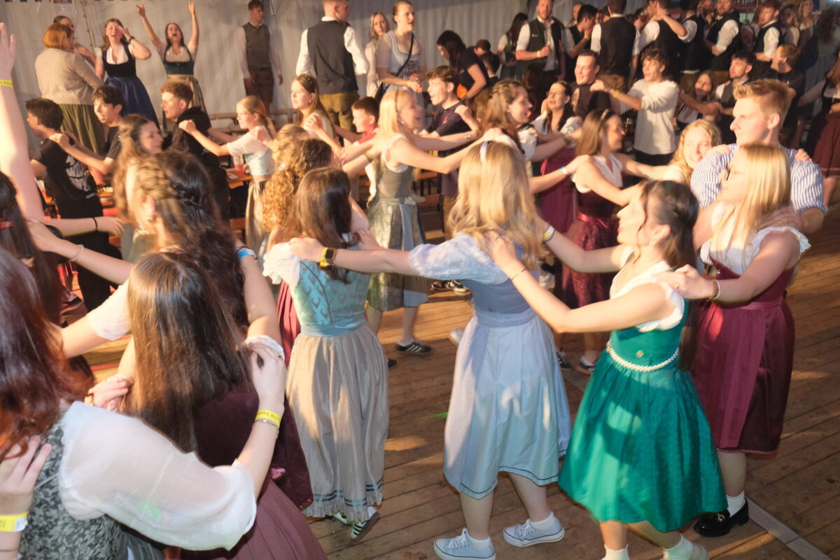 "Feiern bis die Creiß'n brennt": 130-Jahre-Feuerwehrfest in Tremmersdorf