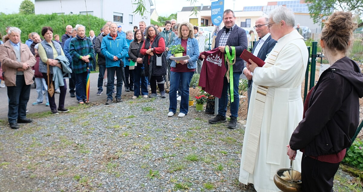 Kräutergarten in Oberbibrach feierlich eröffnet