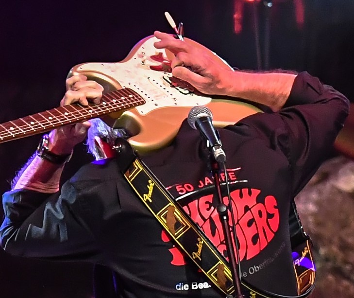 Beat-Legende „Fellow Rovers“ rockt in romantischem Biergarten in Hohenberg