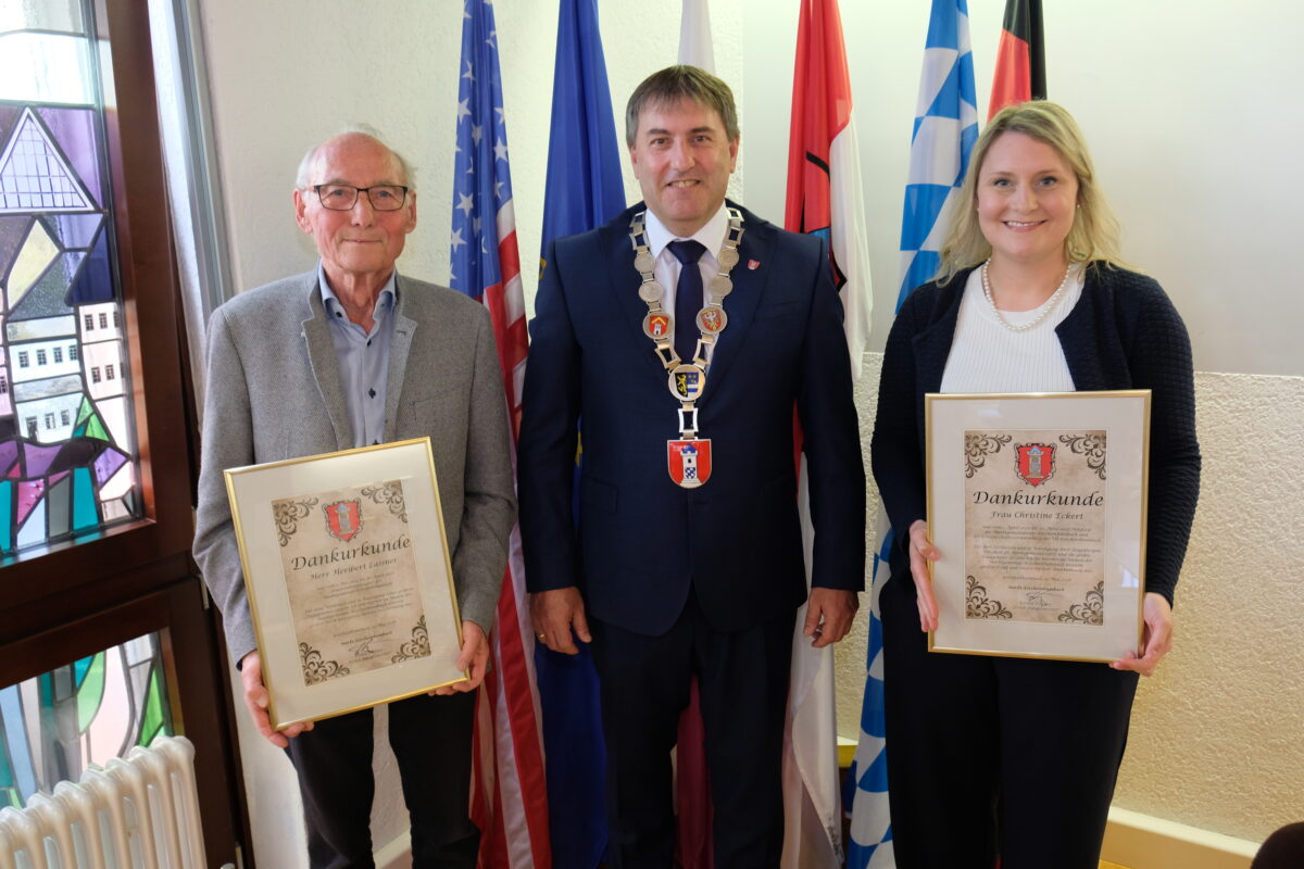 Mehrheit bestätigt Alexander Schatz und Silvia Schecklmann in Kirchenthumbach