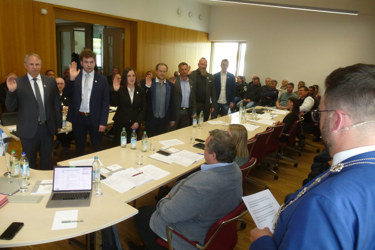 Ein neues Trio steht an der Spitze der Gemeinde Weiherhammer