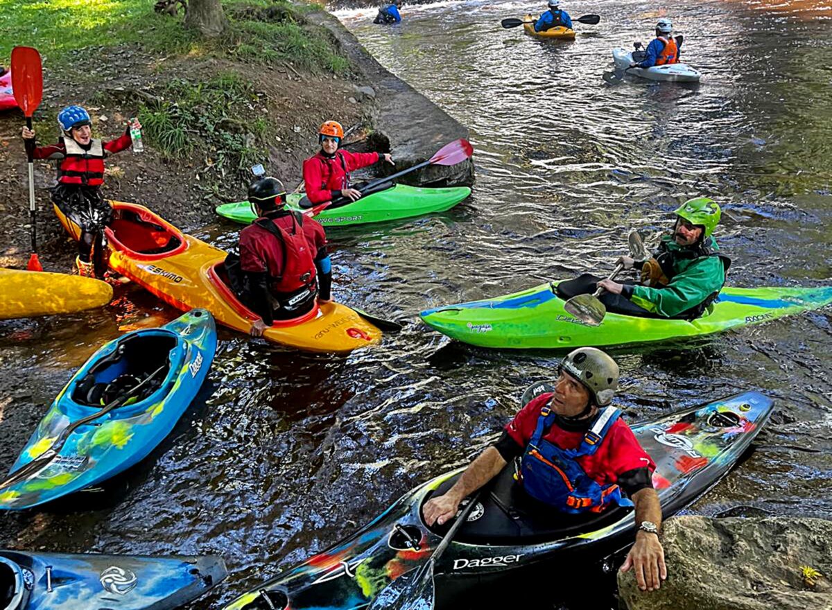 Wildwasser auf der Mies – Kanuten aus Weiden meistern die Schlucht