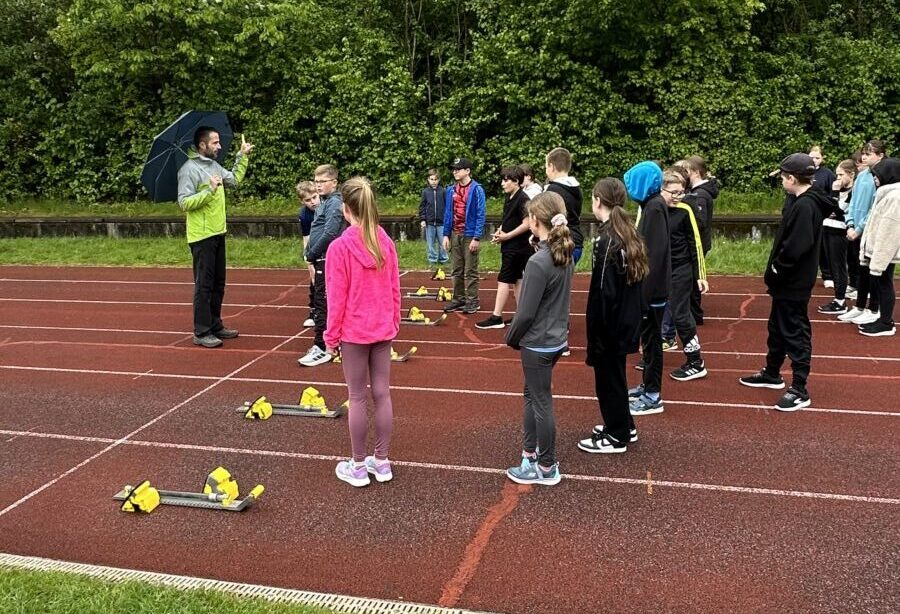 Bundesjugendspiele in Neustadt trotzen Regen und bleiben verletzungsfrei