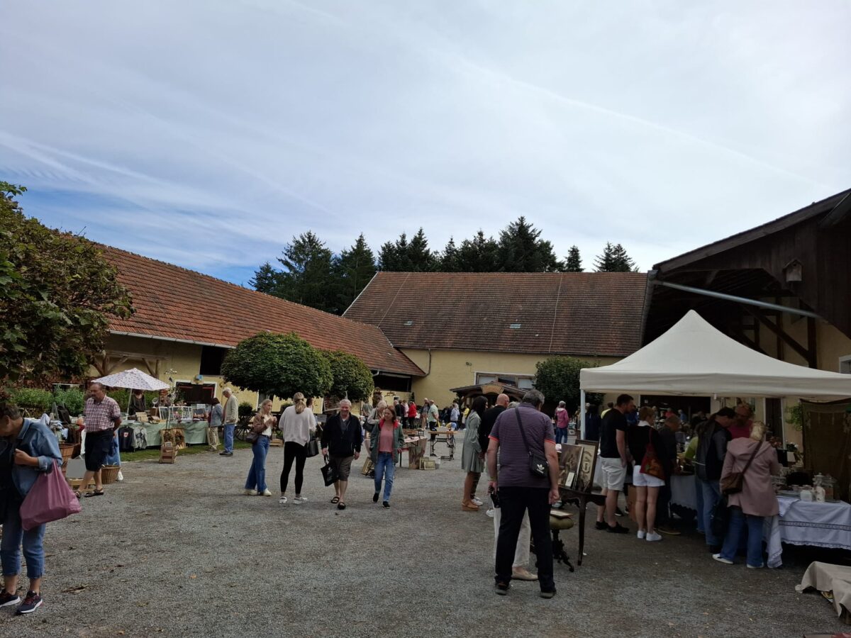 Antiquitäten-Flohmarkt in Guteneck lockt am 25. Mai