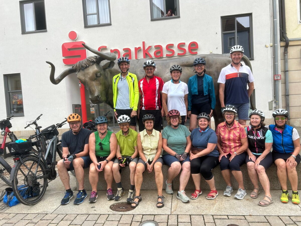Pistenschwinger umradelten den Übungsplatz