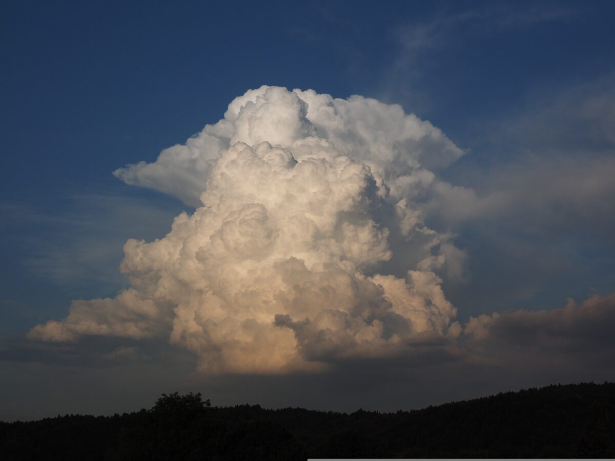 Juli 2026: Kirwa, Wetter und Himmelsereignisse in der Oberpfalz