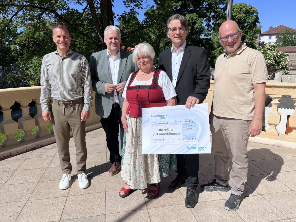 Bayernwerk spendet 1.000 Euro für Volksmusik in Amberg-Sulzbach