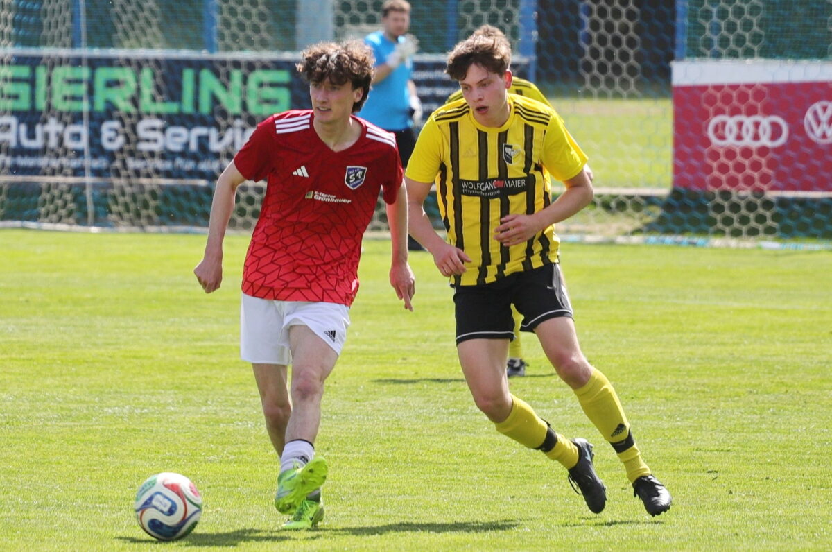 Kippes Ben rechts im Bild mit dem gelben Trikot IMG_7755 - Kopie.JPG