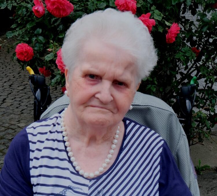 Gertraud Schieder aus Ellenbach feiert 85. Geburtstag