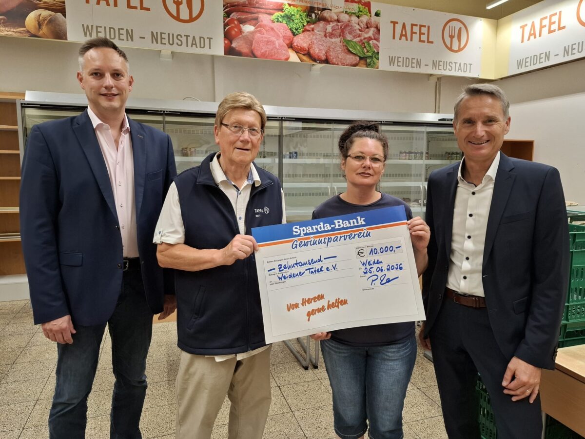 Gewinnsparverein der Sparda-Bank spendet 10.000 Euro in Weiden