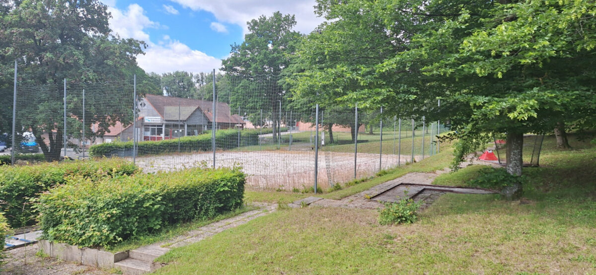 Grüne erzielen Erfolg: Sportflächen am Freibad Erbendorf bleiben zugänglich