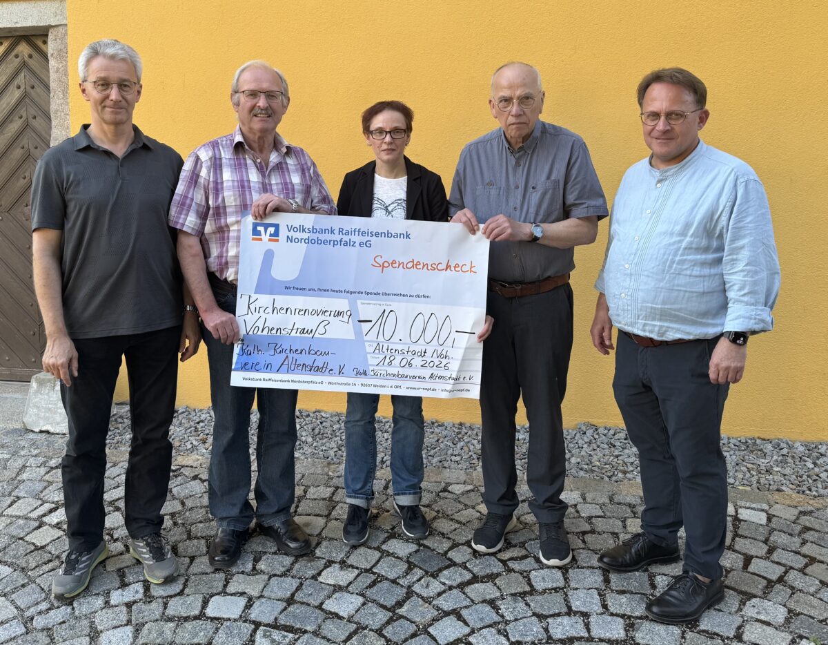 Kirchenverein spendet 10.000 € für Stadtpfarrkirche in Vohenstrauß