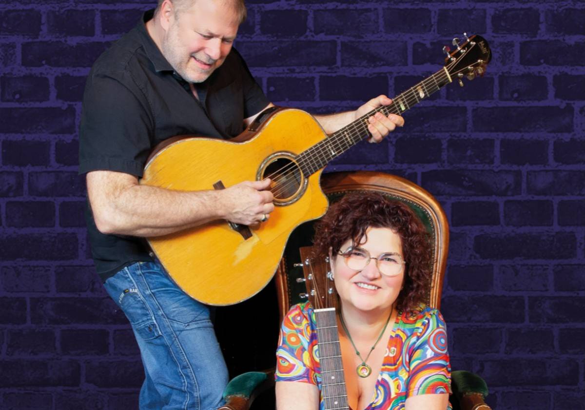 Kultduo Wulli &amp; Sonja begeistert Amberg mit Blues, Folk und Herz