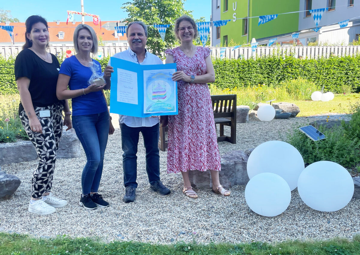 Solarspende erhellt Palliativgarten am Klinikum Weiden