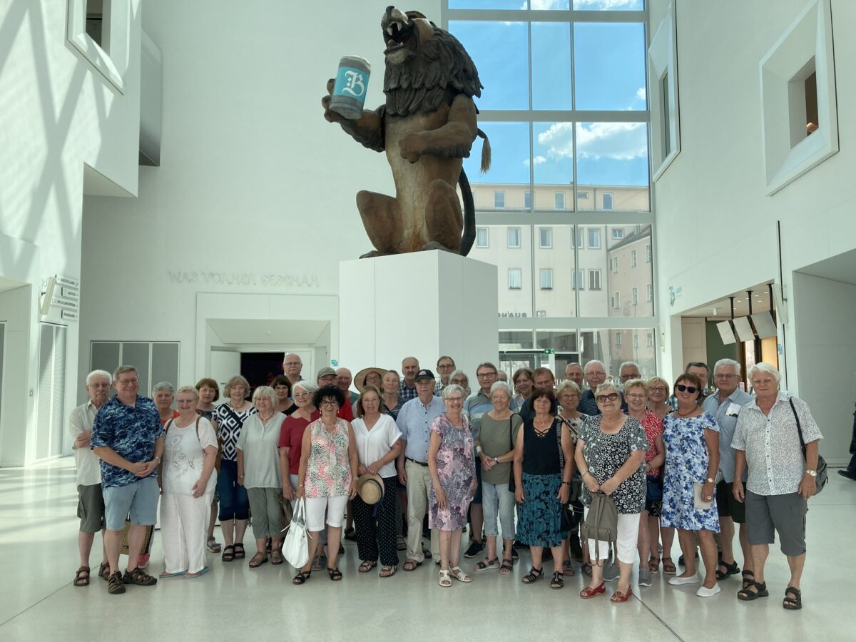 Ver.di-Senioren trotzen 40 Grad im Museum in Regensburg