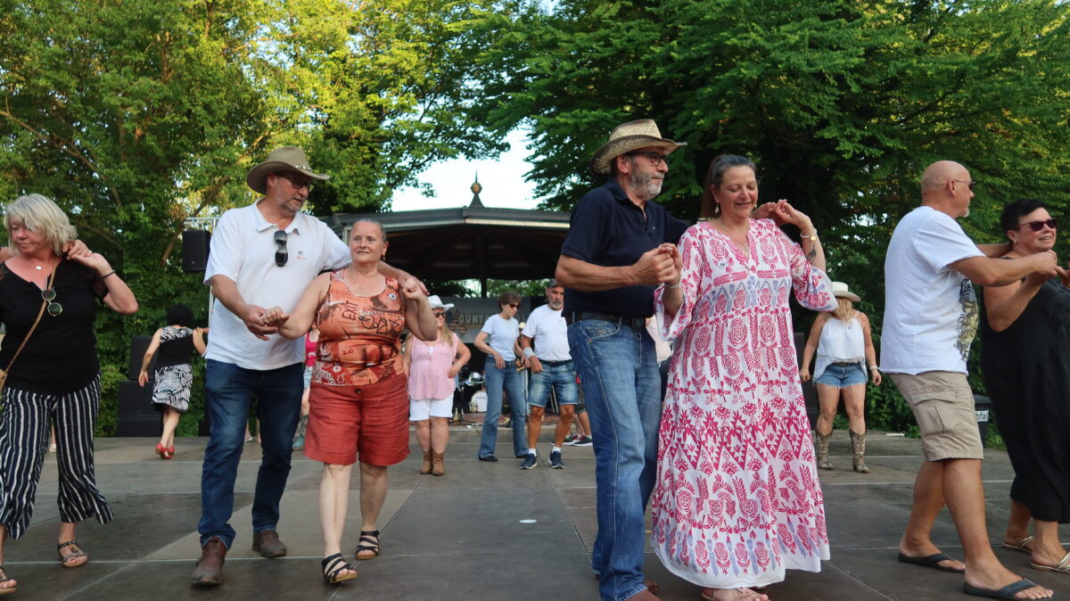 Countrymusik trotzt der Sommerhitze