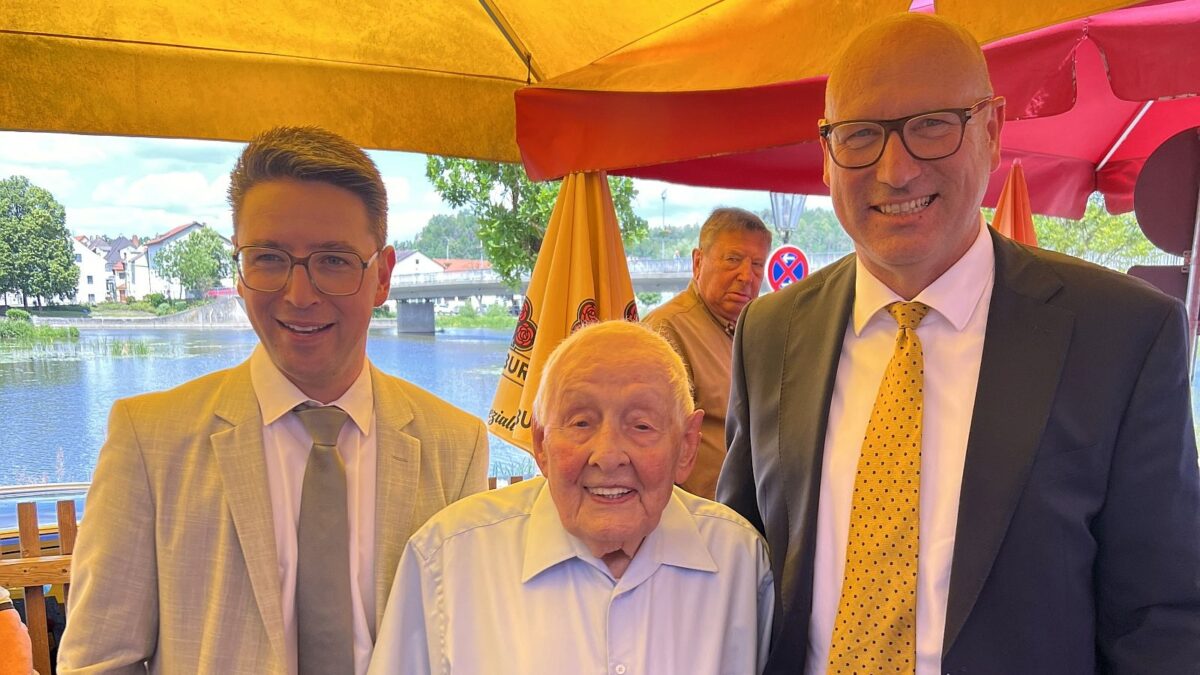 100 Jahre "Onkel Hans": Eine Burglengenfelder Legende feiert Geburtstag