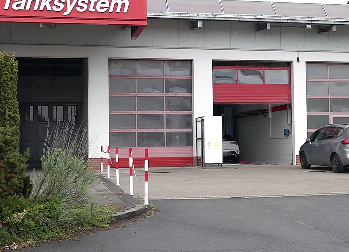 Neue Autowaschanlage in Auerbach feierlich eröffnet