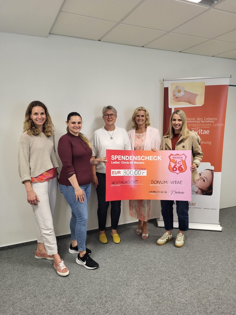 Ladies Circle 66 spendet 800 Euro an DONUM VITAE Weiden