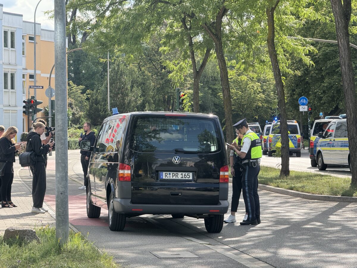 [Update] Mann stirbt nach Messerangriff in Bankfiliale: Tatverdächtiger festgenommen