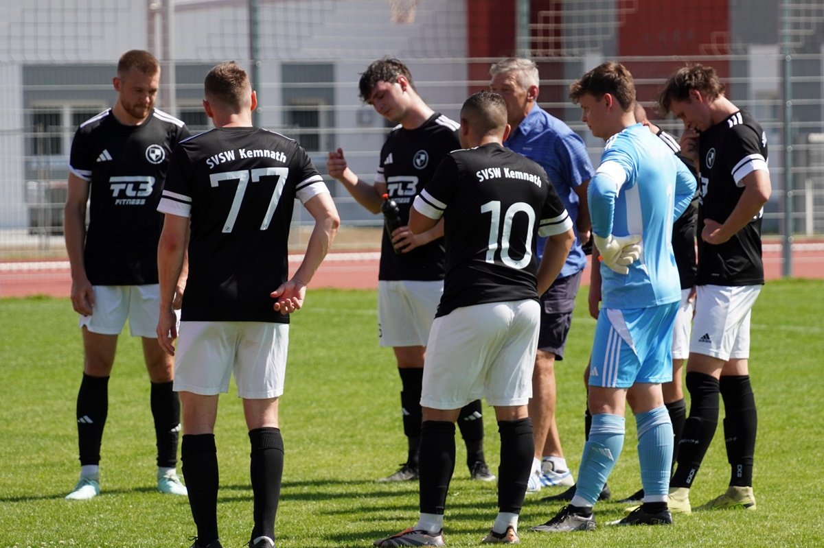 Kreisklasse West: Favoritensiege am ersten Spieltag