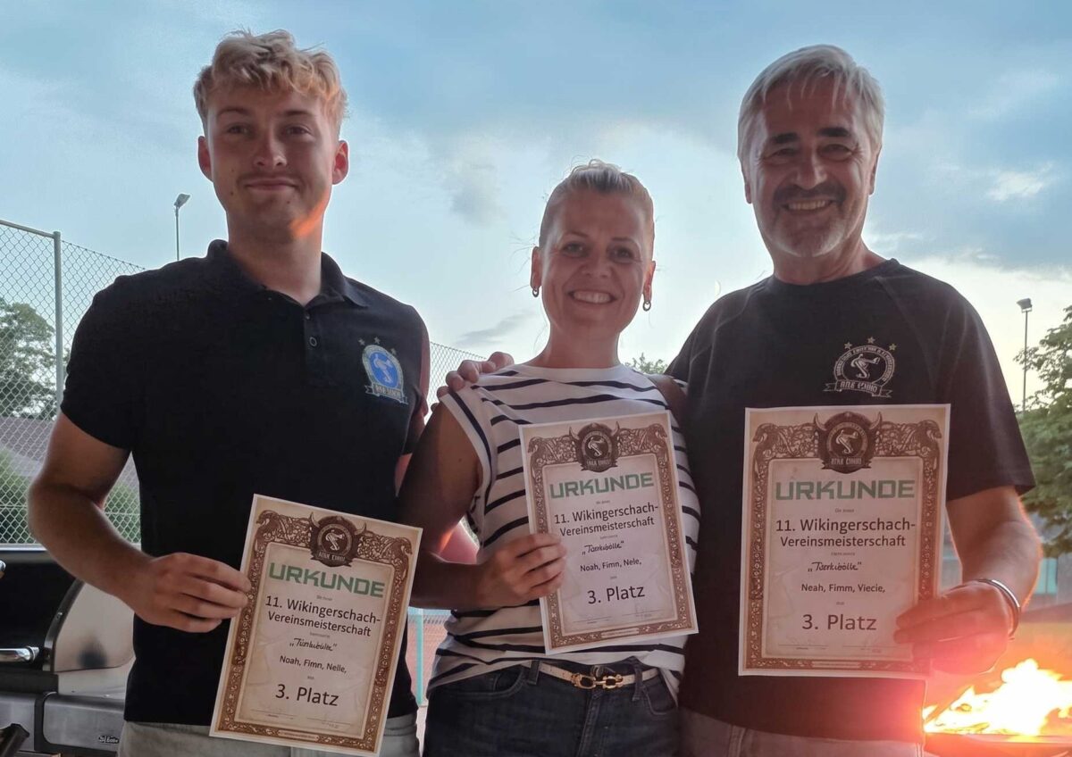 Team Mir gwinna eh triumphiert beim Wikingerschach-Turnier in Tirschenreuth