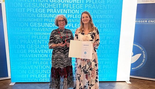 Hospizbegleiterinnen aus Weiden und Neustadt erhalten den Weißen Engel