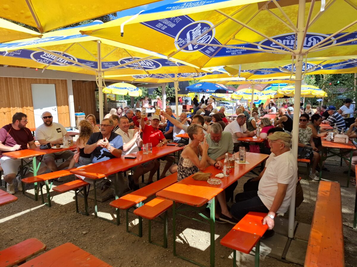Bocklfest begeistert bei gelungener Premiere in Eslarn