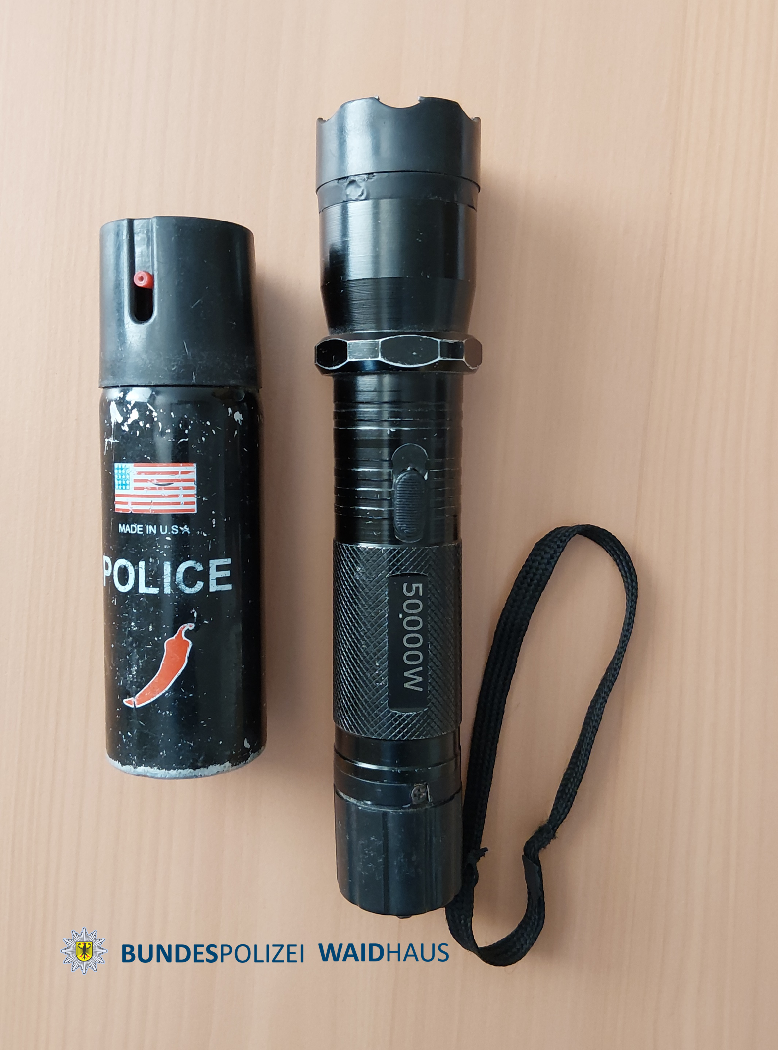 Bundespolizei findet verbotene Waffen bei Kontrollen in Waidhaus
