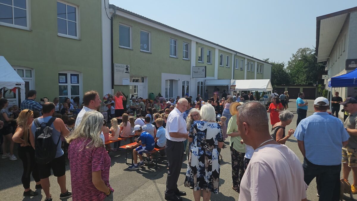 Hoffest der "Freien Evangeliums Gemeinde" Weiden begeistert Groß und Klein