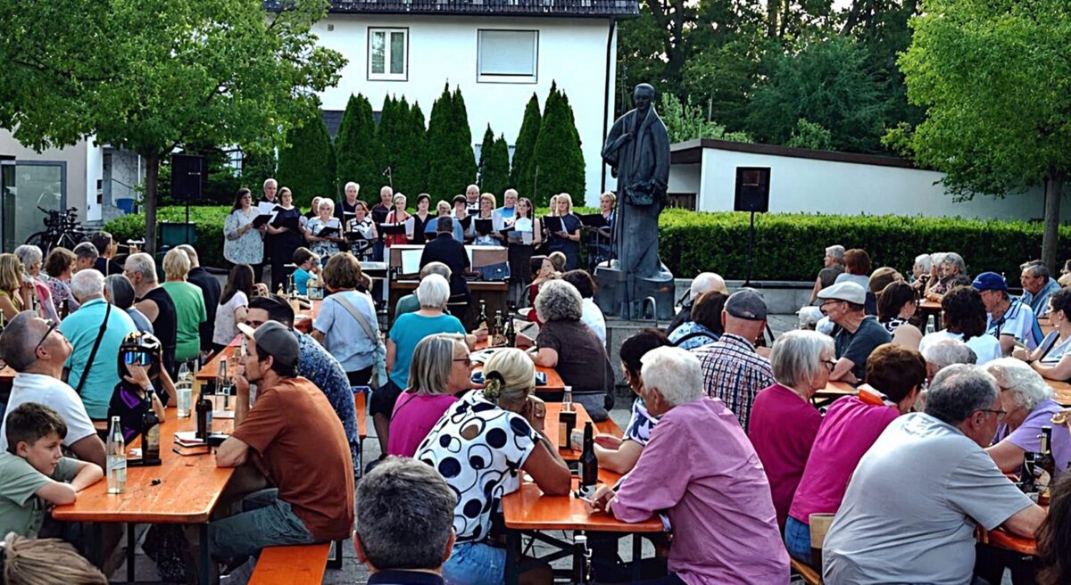 Drittes Dorfsingen: Schirmitz sang gemeinsam bis in die Abendstunden