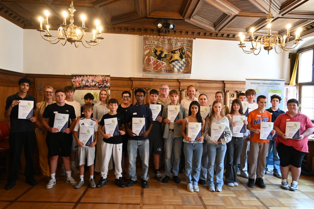 Ehrenamt in Amberg 20 Youngsters erhalten Zeugnisse