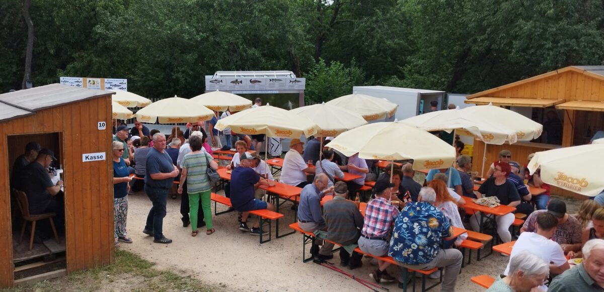 Fischerfest am Eixendorfer See lockt über 500 nach Neunburg