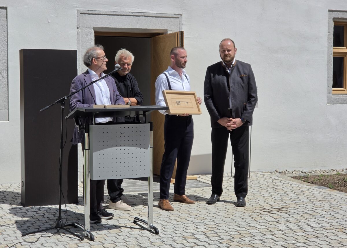 Kavaliersgebäude in Vohenstrauß feierlich eingeweiht