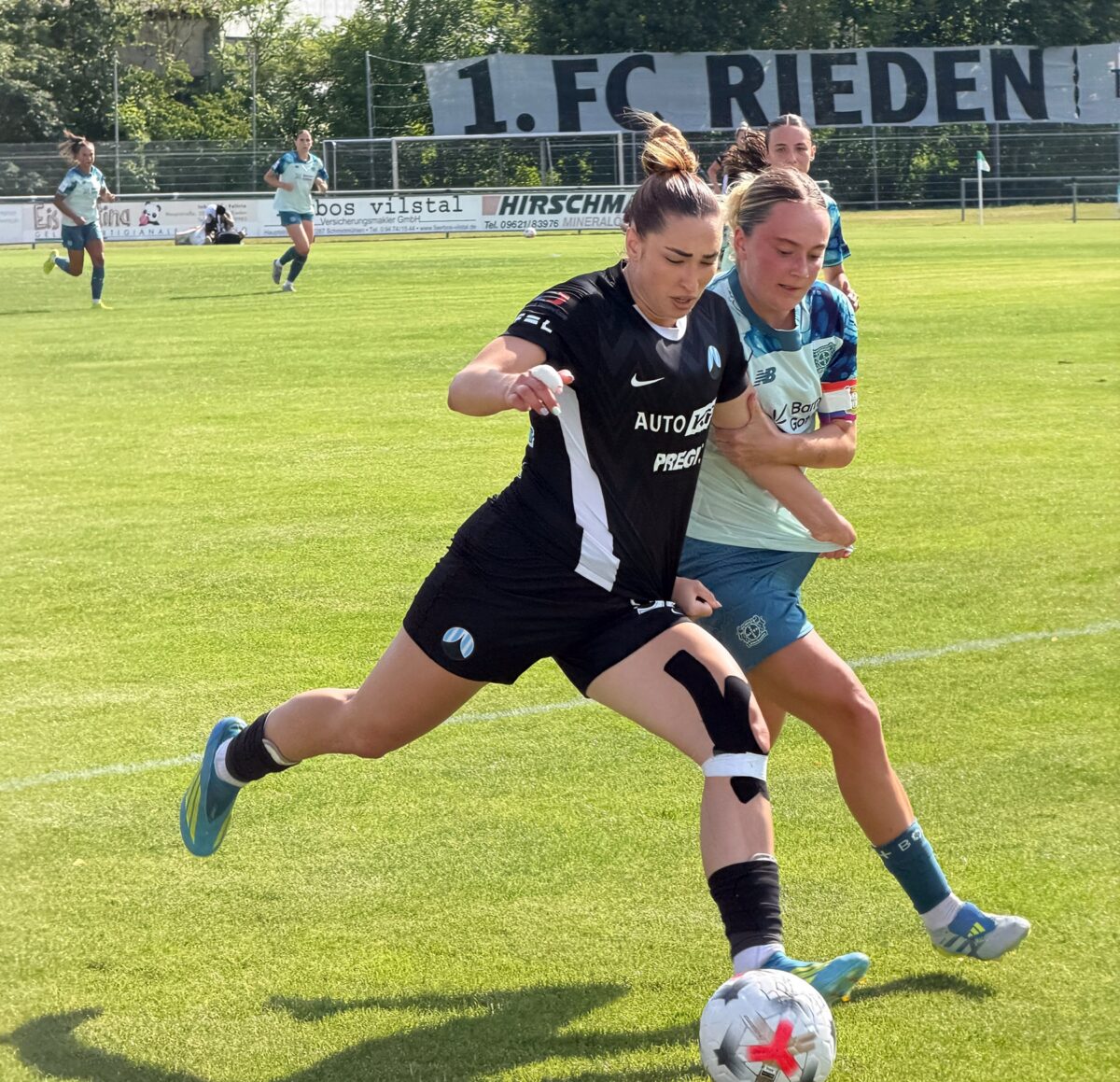 Leverkusens Frauen gewinnen in Rieden mit sechs zu null