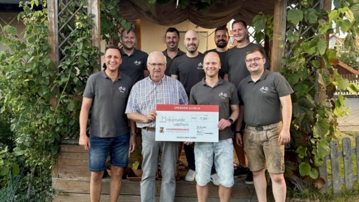 Mofa- und Mopedfreunde spenden in Waldthurn 1.300 € an Kinderkrebshilfe