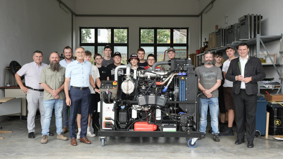 Neuer Schulungsmotor stärkt berufliche Ausbildung in Neunburg