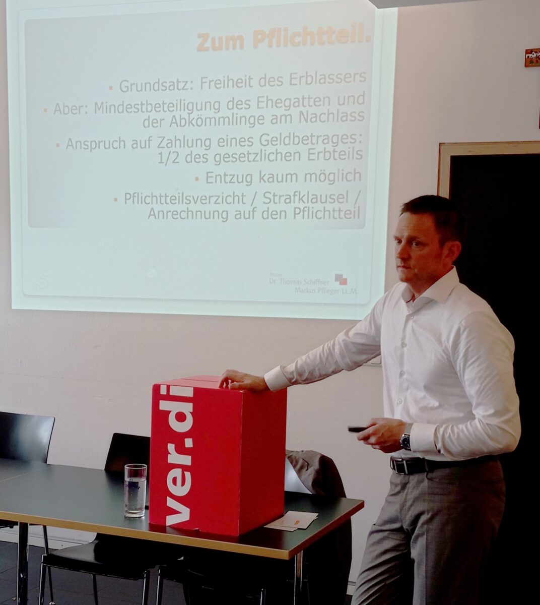 Notar informiert über Erbrecht bei Ver.di-Senioren in Weiden