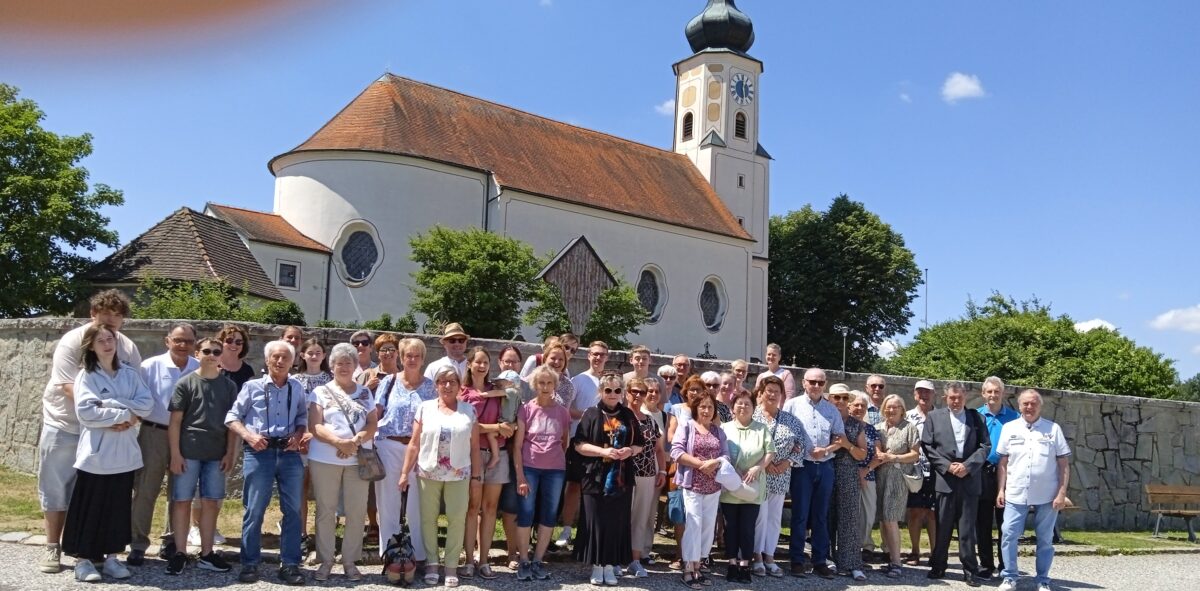 Pilger aus Floß erleben Wallfahrt der Superlative