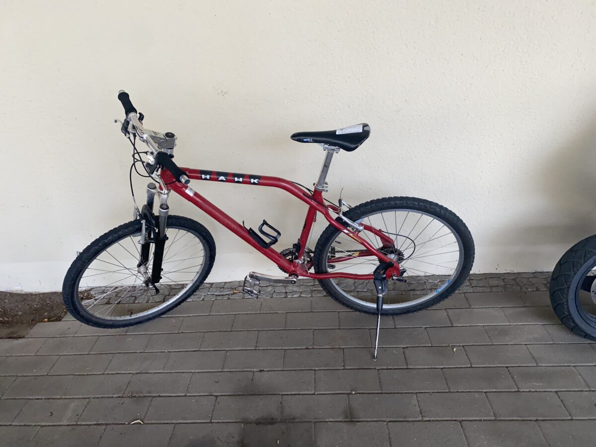 Versuchter Fahrraddiebstahl am Rathaus in Schwandorf gefilmt