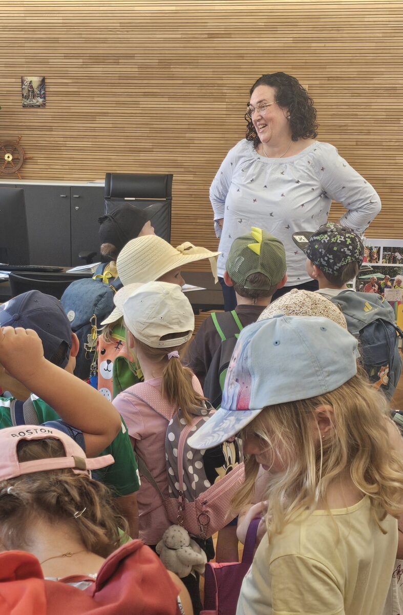 Vorschulkinder erkunden Rathaus in Plößberg