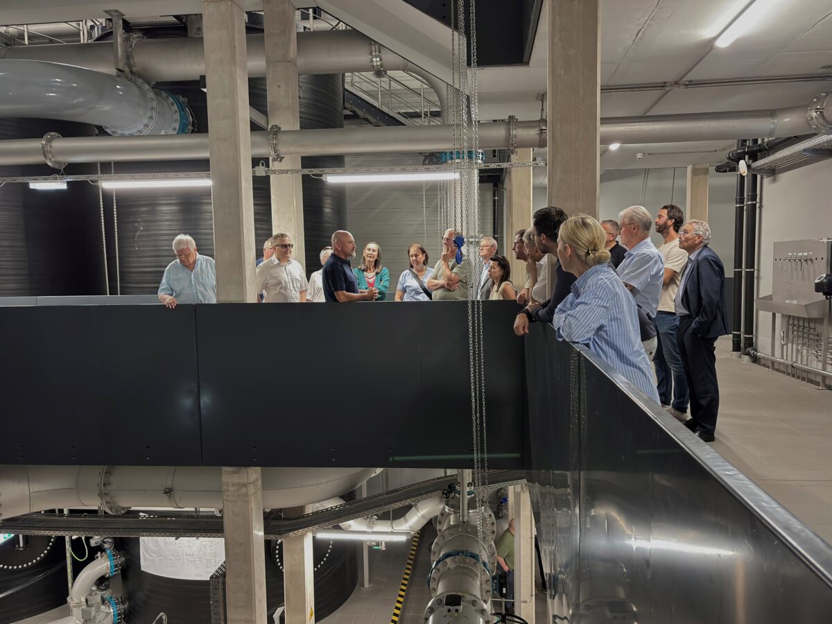 Wirtschaftsclub Nordoberpfalz besucht Wasserwerk der Stadtwerke in Weiden