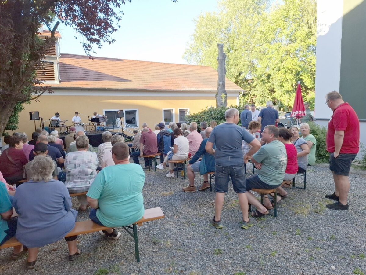 Musiker-Duo verspricht bei der dritten Serenade beste Unterhaltung