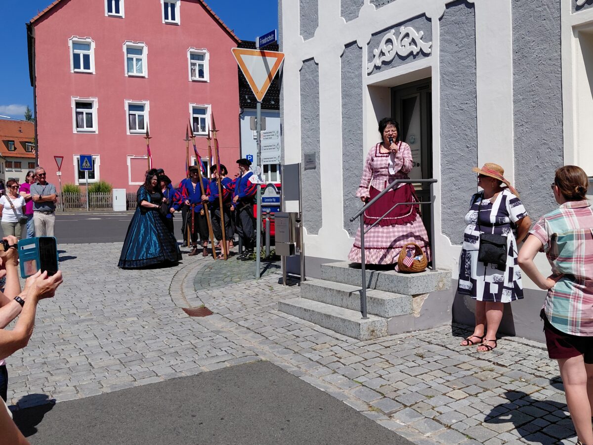 Stadtführung des HAK begeistert über 300 Besucher in Kemnath