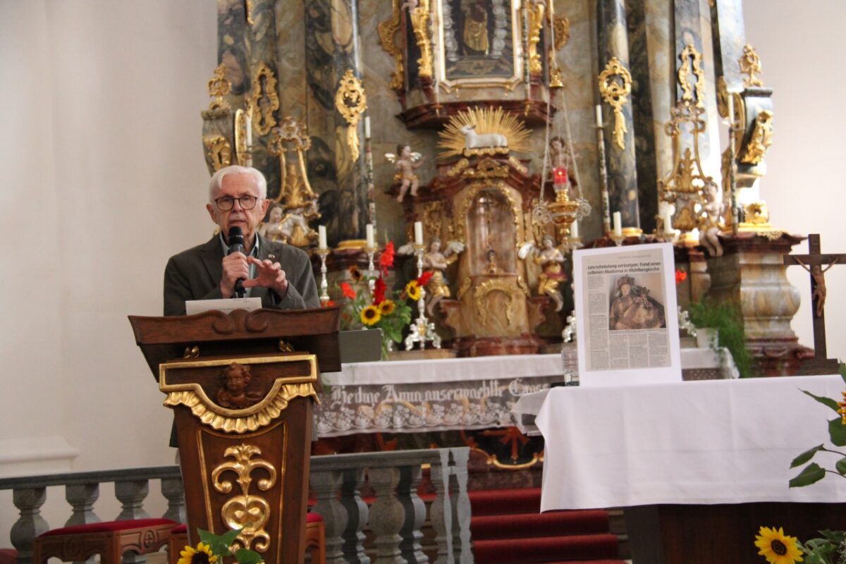Musikalische Kirchenführung für einen guten Zweck