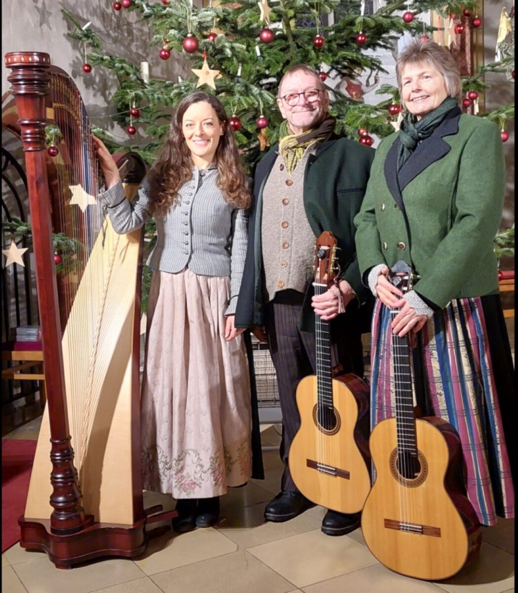 Altbayerisches Adventsingen in der Stadtpfarrkirche St. Georg in Neustadt/WN