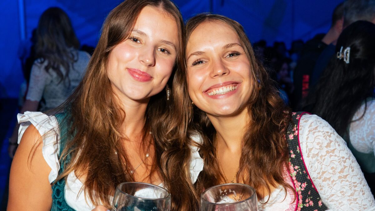 Die größte Kirwa überhaupt: Highline bringt Floß zum Feiern