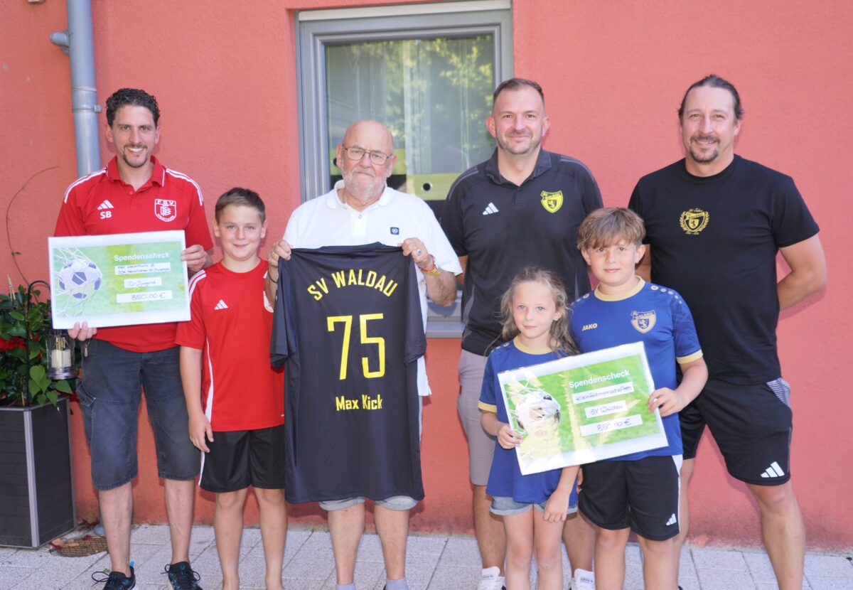 Max Kick: Geburtstags – Spende für die Jugend des FSV Waldthurn und SV Waldau – 1700 Euro