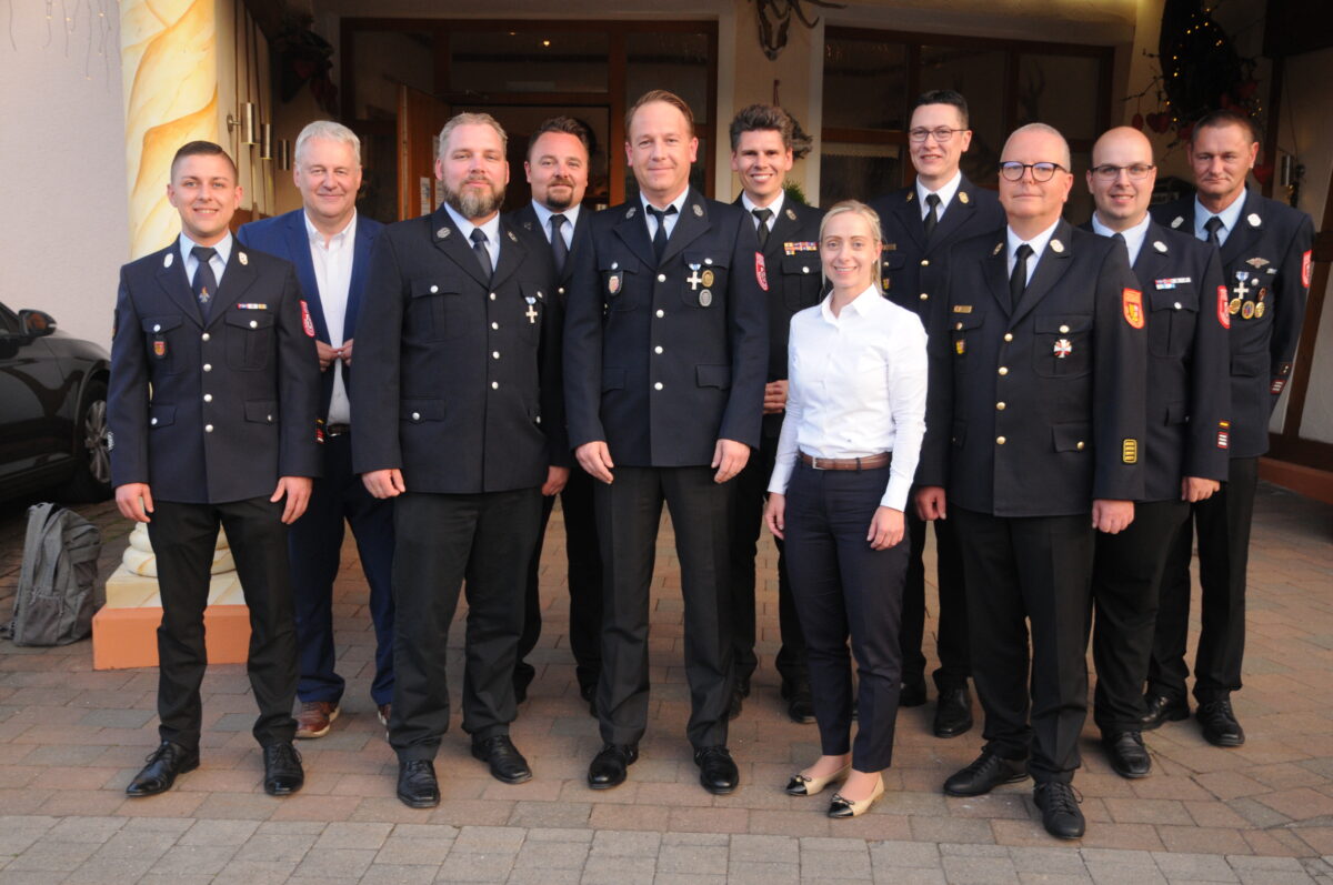 Ehrung für 25 Jahre Feuerwehrdienst in Kümmersbruck und Haselmühl