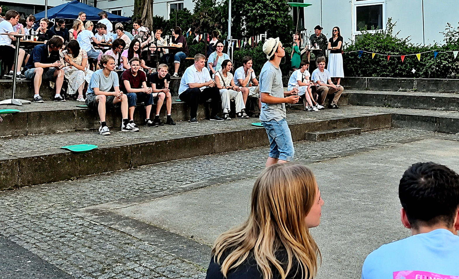Stimmungsvolles Sommerfest am Kepler-Gymnasium Weiden läutet Ferien ein